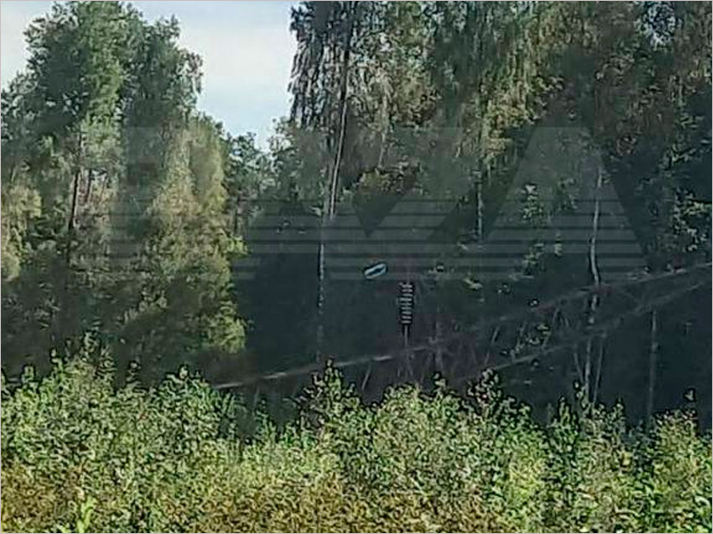 В Суземском районе подорваны столбы ЛЭП вдоль железной дороги