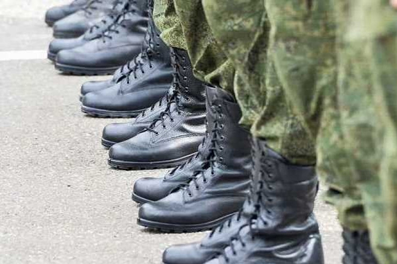Президент РФ подписал указ о военных сборах для запасников и резервистов