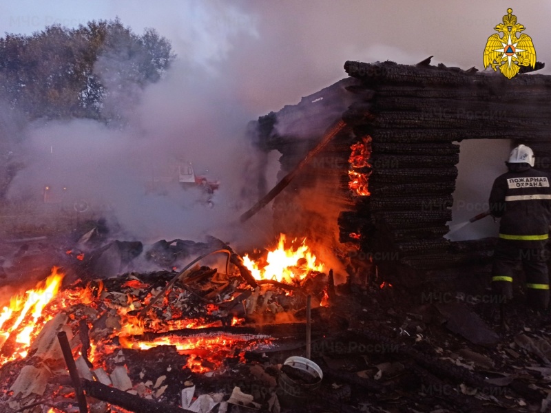 В пожаре в карачевской деревне погибла 61-летняя женщина
