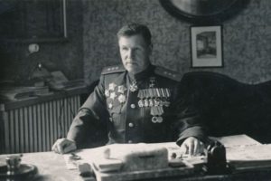Уральский поэт посвятил стихотворение генералу Горбатову, чья армия освобождала Брянск