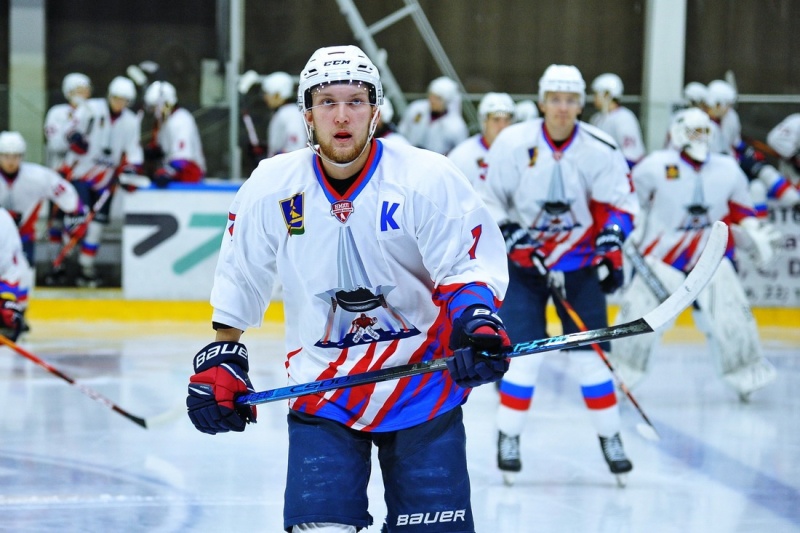 Хоккейный «Брянск» стартовал в сезоне-2022/2023 с двух поражений. И одного очка