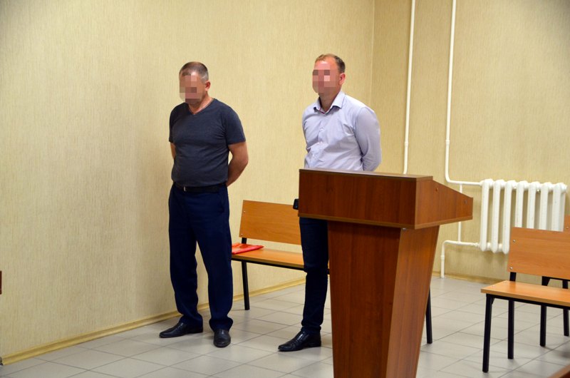 Смягчение нравов: в Брянске двое полицейских получили условные сроки за разглашенние гостайны. Двадцать лет назад за это посадили Антошина