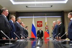 Отсидеться и отчитаться не удастся: Владимир Путин мобилизовал губернаторов исправлять ошибки военкомов