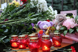 Число погибших из-за стрельбы в школе Ижевска выросло до 17, среди них 11 детей