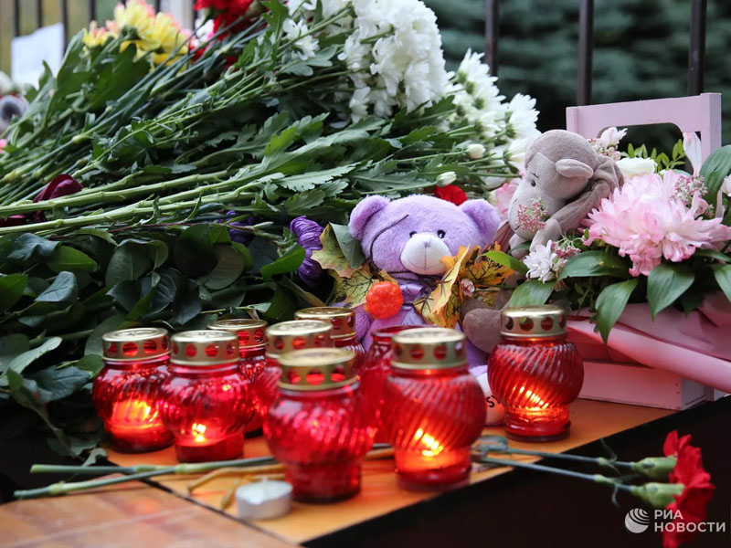 Число погибших из-за стрельбы в школе Ижевска выросло до 17, среди них 11 детей