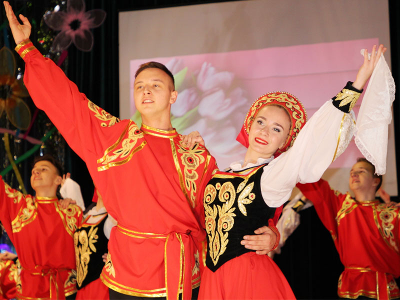 Брянский ансамбль танца «Калинка» покажет новую программу. С русской душой