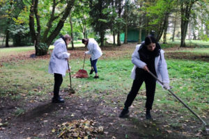 Брянские волонтёры культуры навели порядок в тютчевском «Овстуге»
