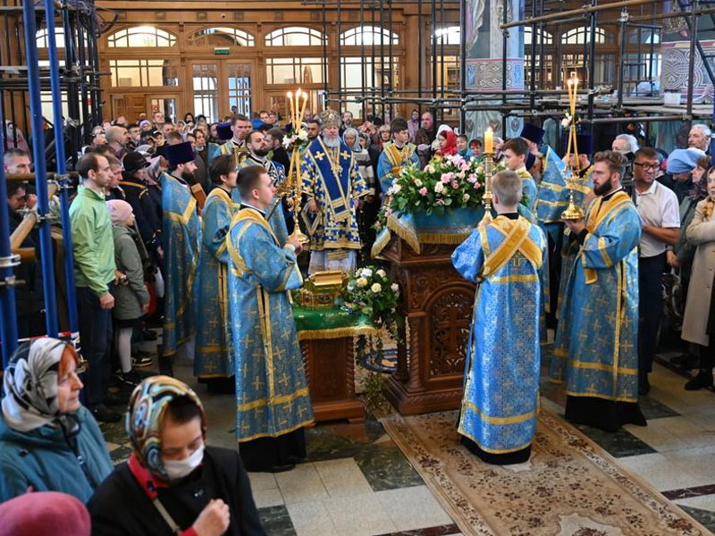 Мощам преподобного Сергия Радонежского в Брянске поклонились 10 тысяч верующих