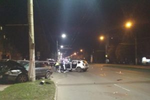 Подробности смертельного ДТП в Брянске: водителям столкнувшихся машин на двоих меньше 40 лет
