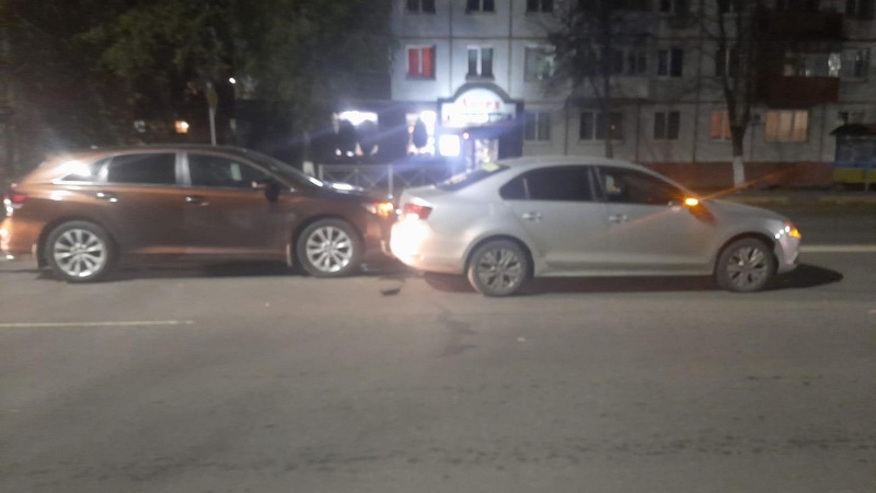 В Брянске водитель умер за рулём и спровоцировал аварию