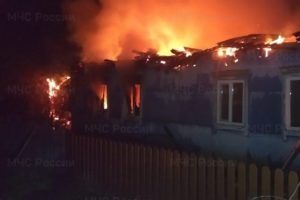 В посёлке под Почепом сгорел дом, жертв нет