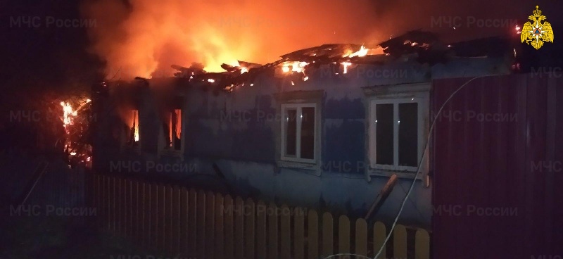 В посёлке под Почепом сгорел дом, жертв нет