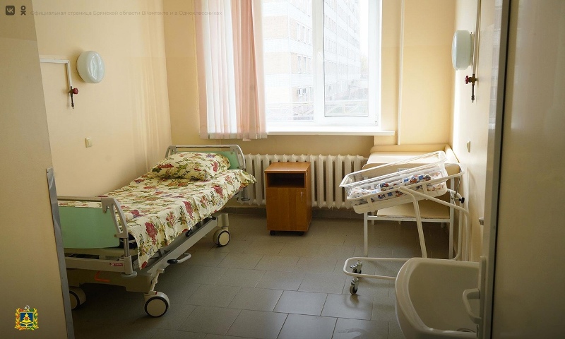 Коронавирусный госпиталь в Брянске вновь вернулся к работе по профилю — роддомом