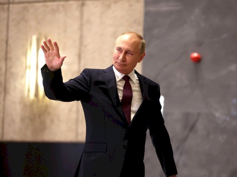 Президент России Владимир Путин отметит 70-летие в родном Петербурге. На работе