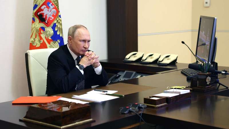 Владимир Путин потребовал не допускать обстрелов российских регионов со стороны Украины и назвал это задачей Минобороны