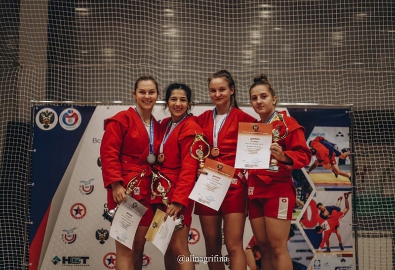 Брянская спортсменка завоевала бронзу Кубка Лиги по самбо среди студентов