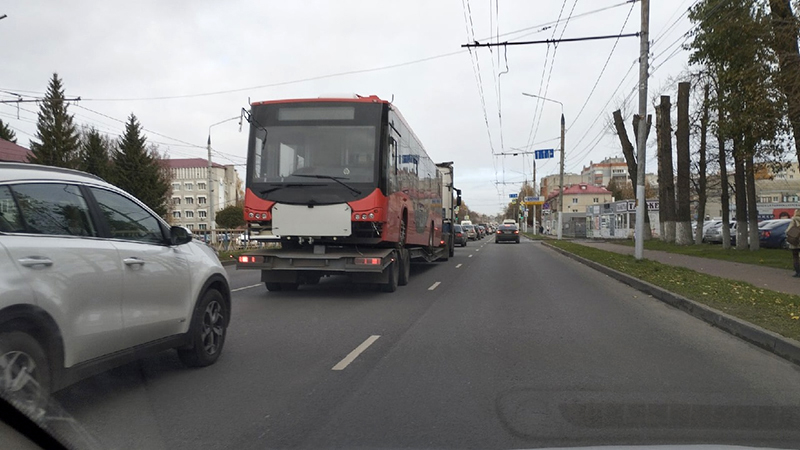 Брянск принимает красные троллейбусы и готовит асфальтирование депо для «Адмиралов»