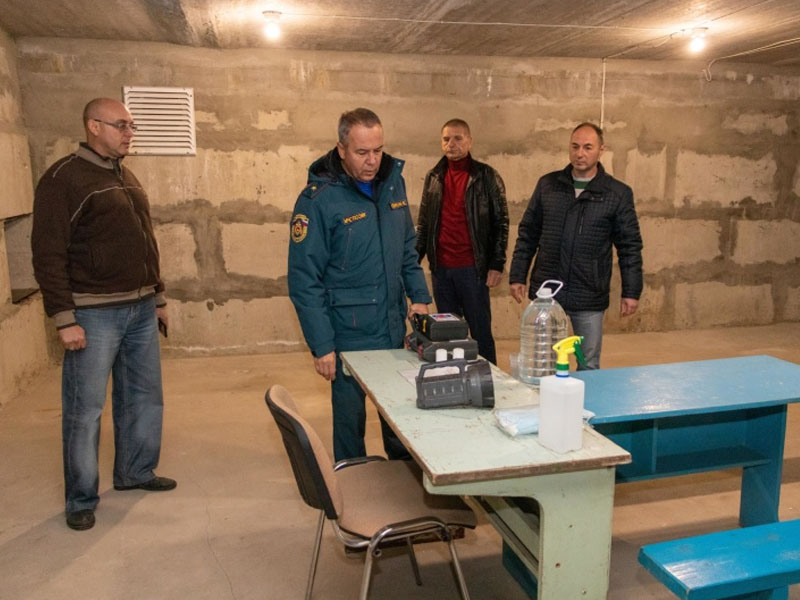 В Брянской области чиновники и МЧС проверяют бомбоубежища. Начали с образцово-показательных