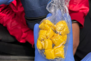 Наркосбытчик из Дятьково привез в Брянск три десятка «закладок» «синтетики». И попался полиции