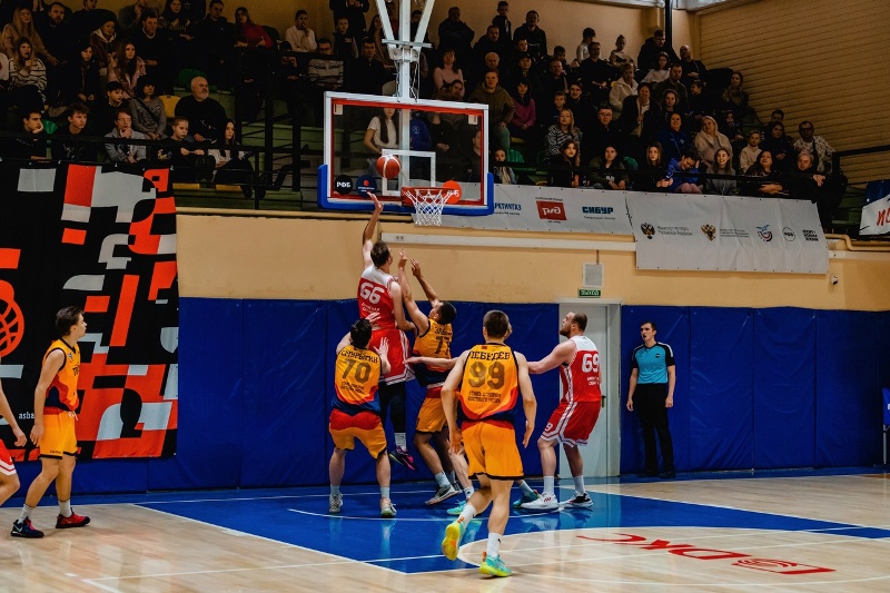 Баскетбольный «Брянск» впервые в сезоне проиграл. Два раза подряд
