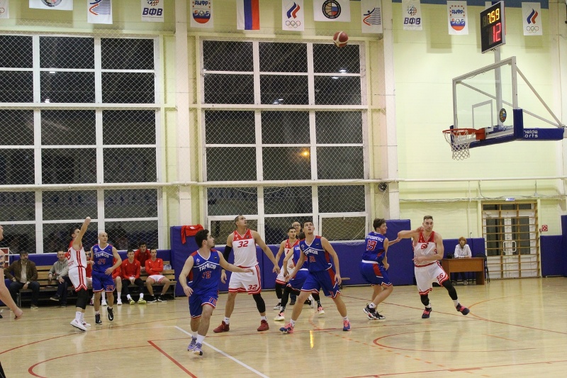 Баскетбольный «Брянск» разнёс соперников из Тамбова