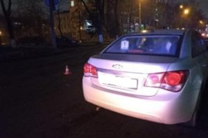 Престарелая женщина попала в Брянске под колёса легковушки на переходе