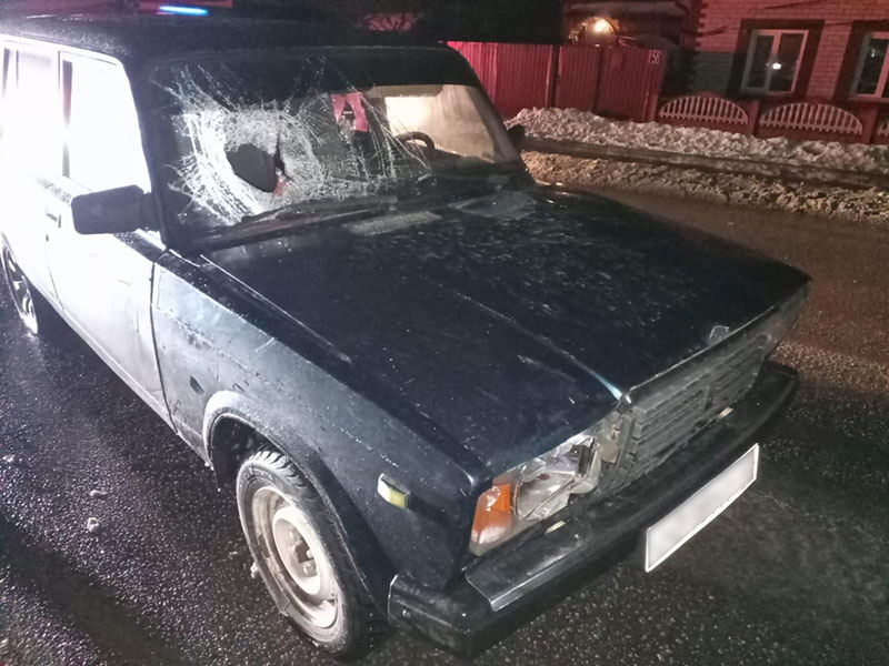 ДТП в Почепе: пешеход пробил головой ветровое стекло «жигулей»-«четвёрки»