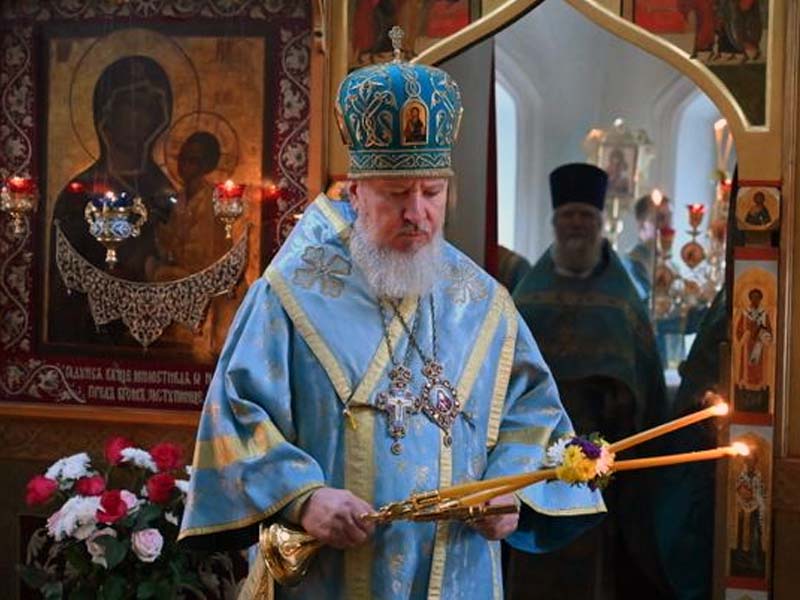 Митрополит Александр освятил после ремонта Тихвинскую церковь в Брянске