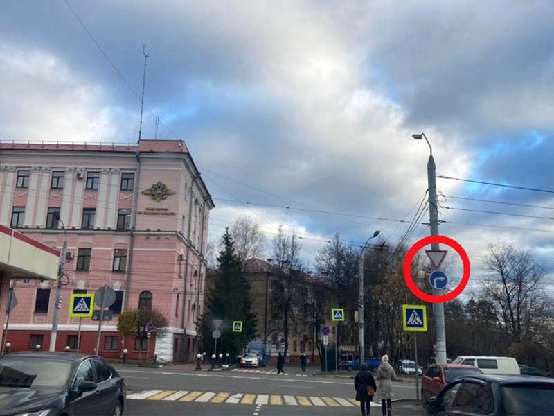 В Брянске после смертельного ДТП изменили схему движения на пересечении проспекта Ленина с Пролетарской