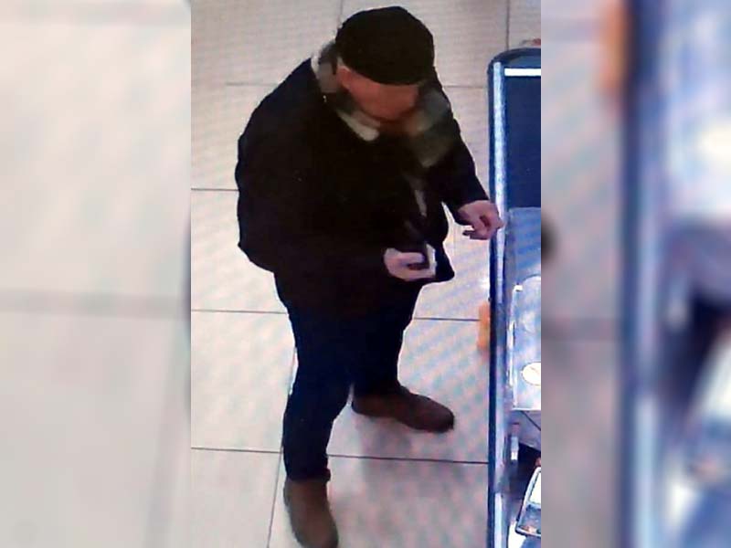 В Брянске полиция ищет мужчину, расплатившегося 5-тысячной фальшивкой в гипермаркете «Европа»