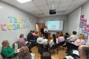 В Брянске набрали новый курс «Школы приёмных родителей». Открыта запись на следующий год