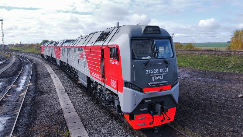РЖД планируют приобрести в 2023 году 30 локомотивов 3ТЭ28 производства БМЗ