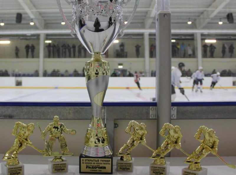 В турнире газеты «Брянский рабочий» по хоккею на родине губернатора второй год подряд победила команда с малой родины губернатора