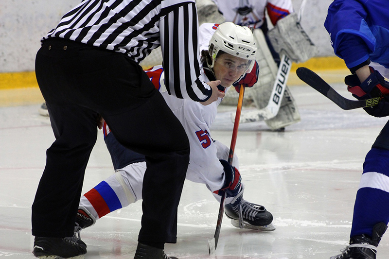 Хоккейный «Брянск» завершил 2022 год двумя уверенными победами в Твери