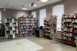 Обновленная модельная библиотека в Карачеве стала культурно-досуговым центром города