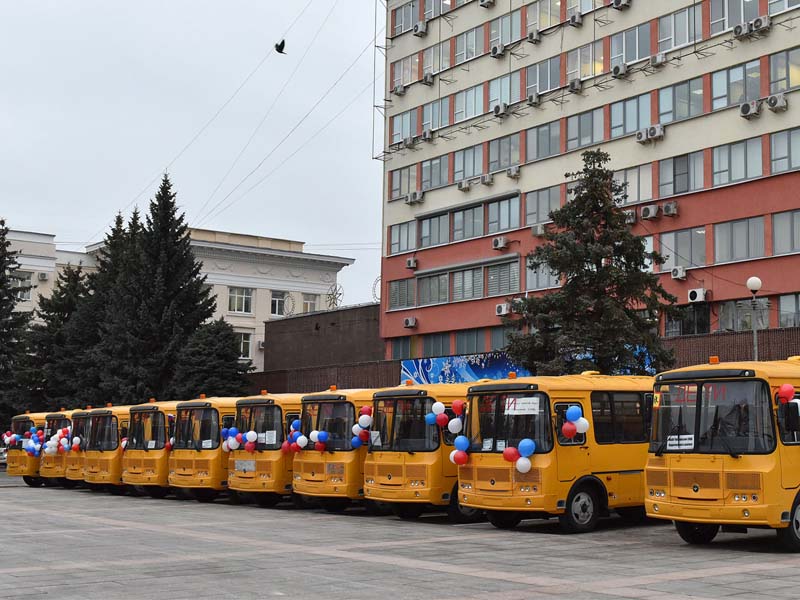 Школьный автопарк Брянской области пополнили ещё 42 автобуса