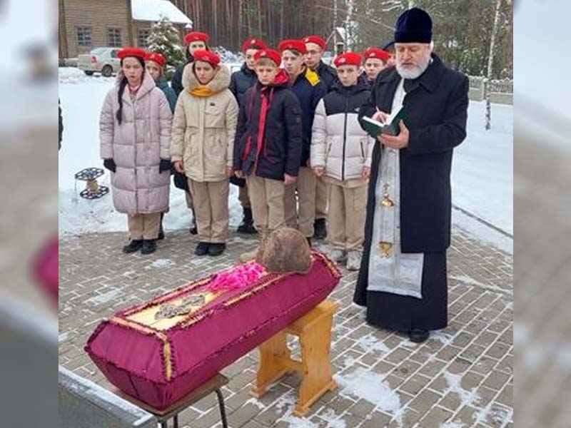 В Жуковке в канун Дня неизвестного солдата перезахоронили останки павших воинов времен Великой Отечественной