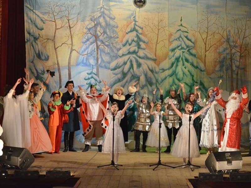 В Брянской области объявили конкурс новогодних представлений и утренников