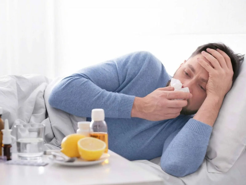 В Брянске грипп и ОРВИ переключились с детей на взрослых, эпидпорог превышен на 189%