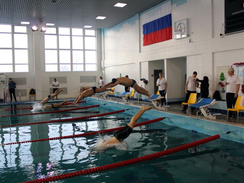 В Брянске прошел турнир по плаванию среди силовиков и участников боевых действий