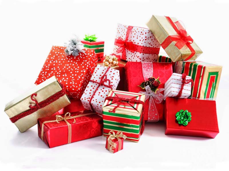 В Брянской области 5-16 декабря работает «горячая линия» по новогодним подаркам