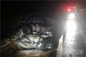 На новозыбковской трассе внедорожник врезался в грузовик, водитель травмирован
