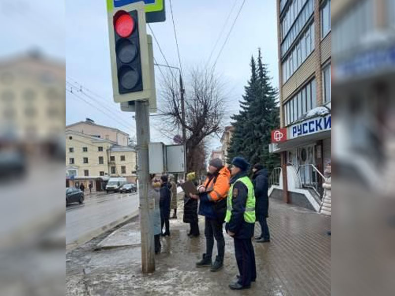 В Брянске автоинспекторы устроили массовое обследование пешеходных переходов