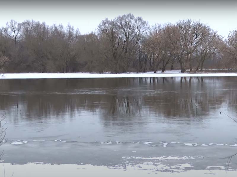Уровень воды в Десне в черте Брянска упал ниже 2,5 м, подтопленных огородов не осталось