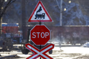 В Навле на один день будет закрыт железнодорожный переезд