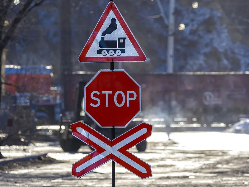 Железнодорожный переезд в Навле 24 января будет полностью перекрыт — на ремонт