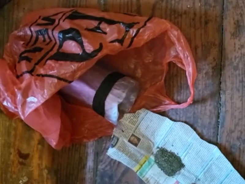 В Почепском районе полиция прикрыла наркопритон