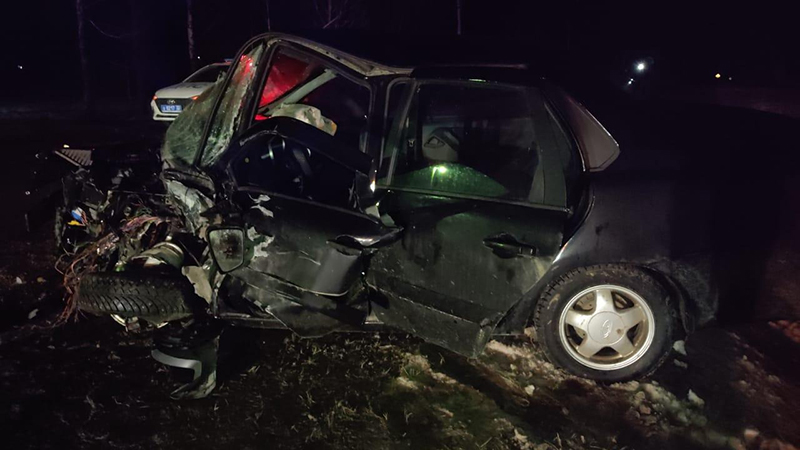 В массовом автозавале в районе Жирятино водитель-инициатор получил тяжёлые травмы