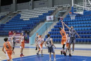 Победителями брянского регионального этапа лиги «КЭС-Баскет» стали команды школ Сельцо и Брянска