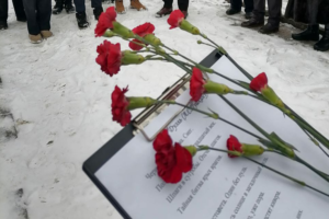 «Пушкин всегда с тобой!»: у памятника Пушкину в Брянске прошёл поэтический митинг памяти